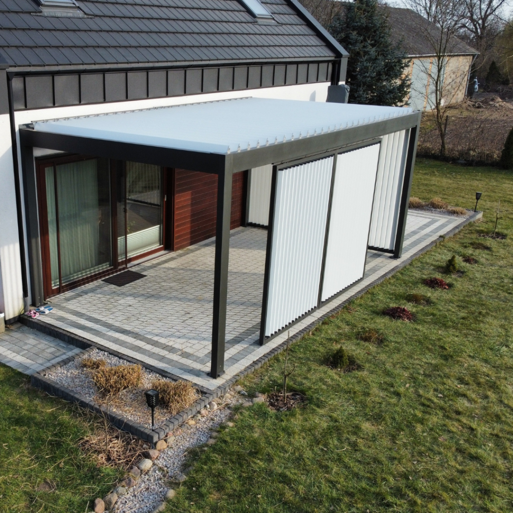 pergola lamelowa bioklimatyczna