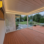 Pergola aluminiowa 400 × 460 cm z zabudową szklaną i aluminiową