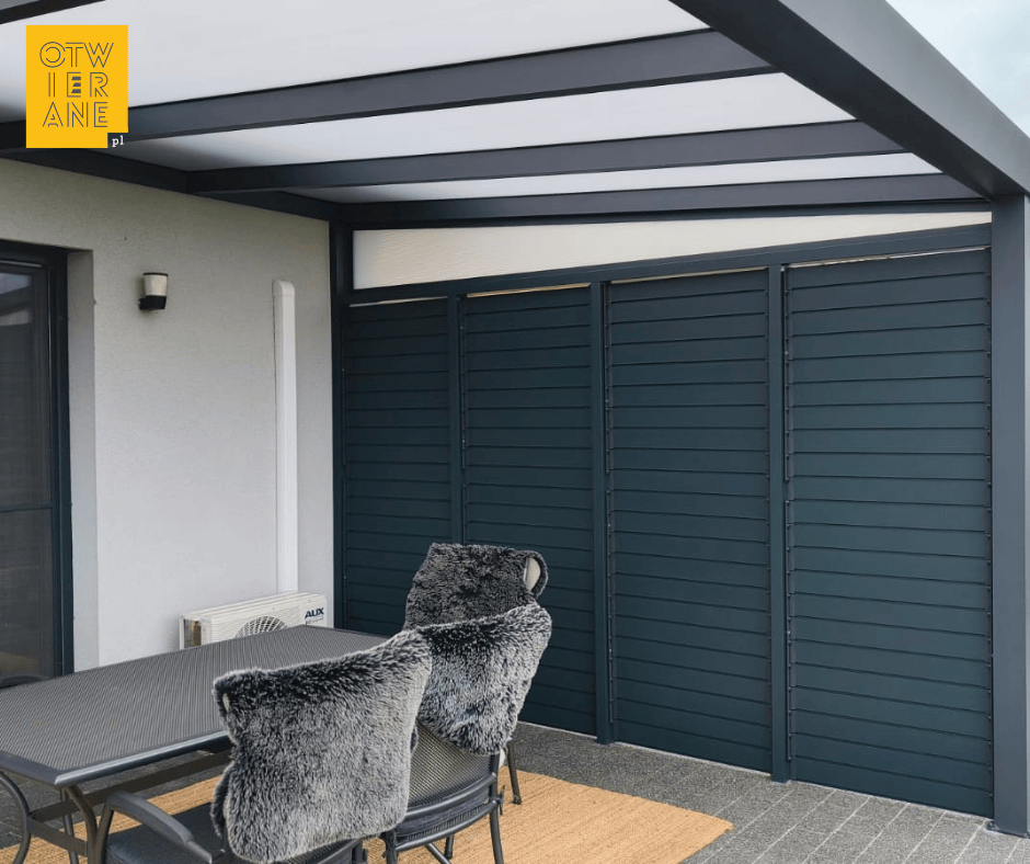 Zadaszenie aluminiowe 350 x 506 cm z boczną zabudową – Zamek Bierzgłowski