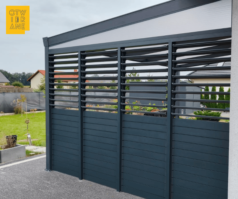Zadaszenie aluminiowe 350 x 506 cm z boczną zabudową – Zamek Bierzgłowski